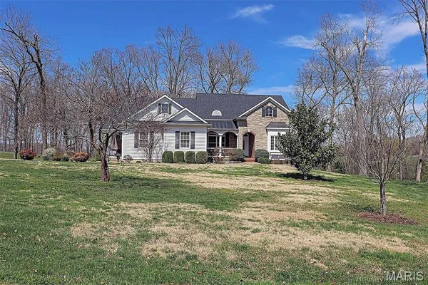$525,000 | 1000 Redbud Lane, Farmington, MO 63640