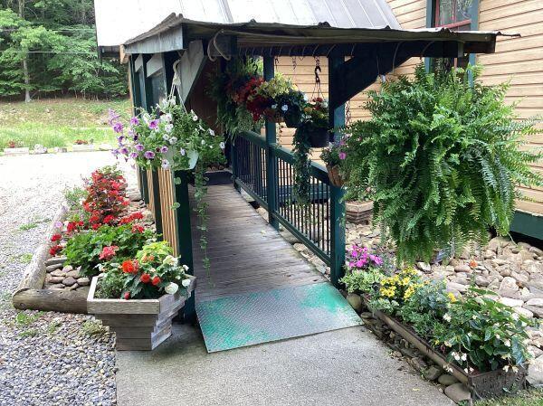 3756 Jerico Road Marlinton, WV 24954 - Photo 10 of 46 Gallery Image 10