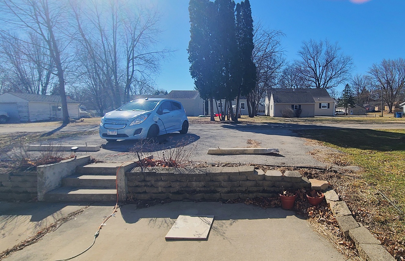 1106 Steinman Street Dixon, IL 61021 - Photo 12 of 14 a view of a yard with an outdoor space