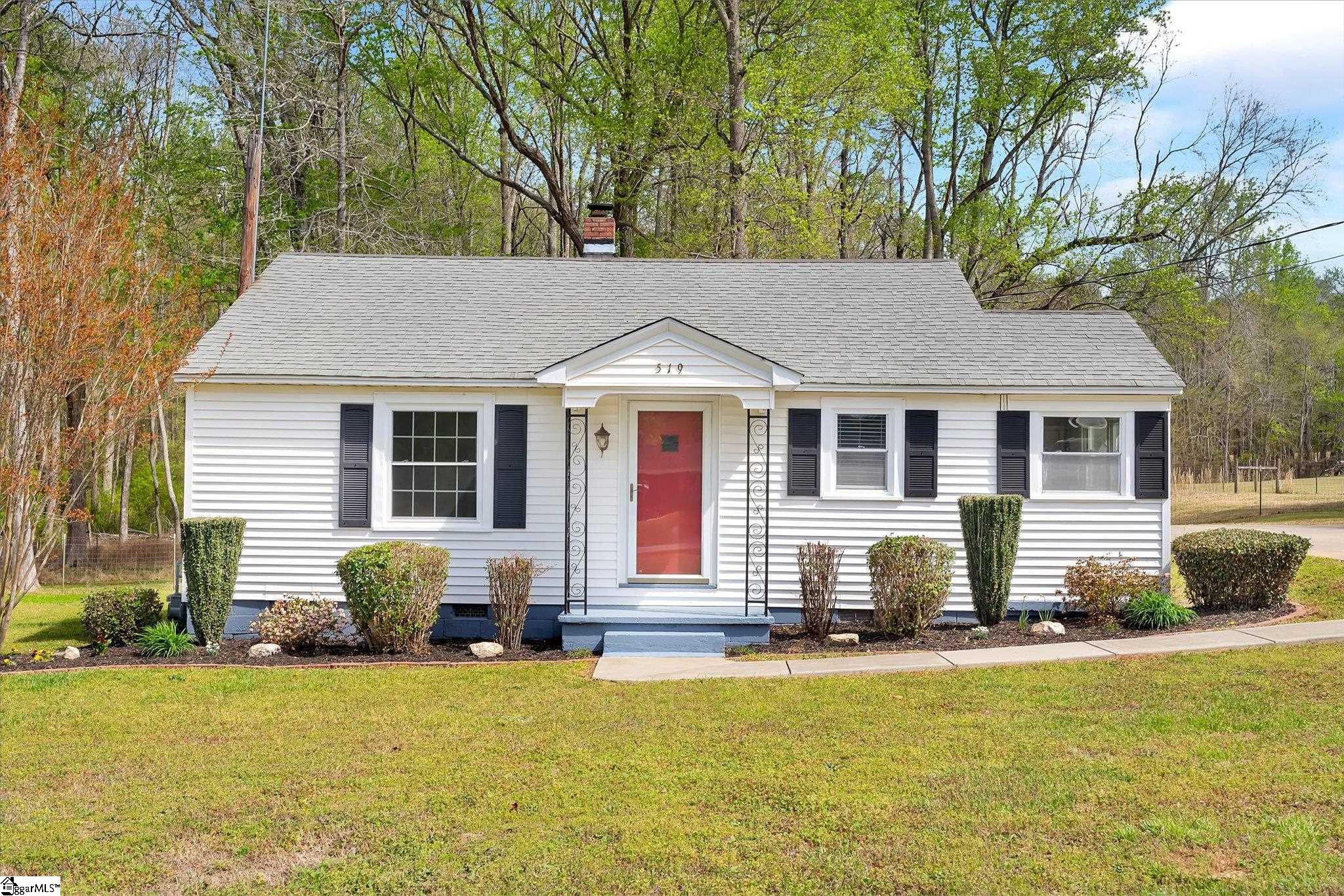 519 Moore Road Piedmont, SC 29673 - Photo 2 of 32