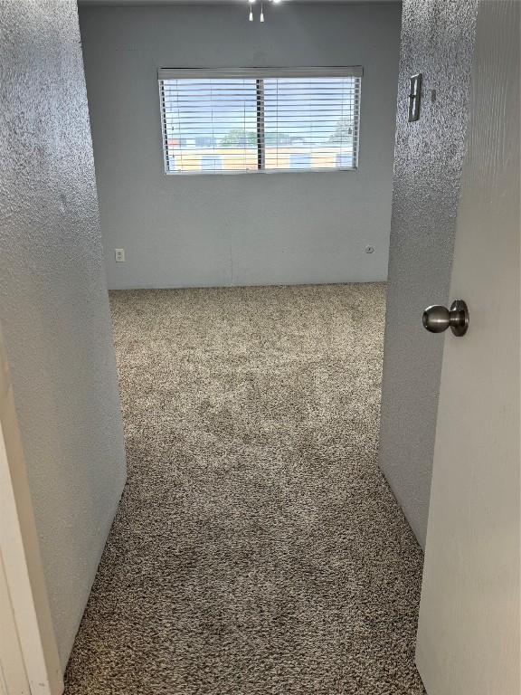 4747 Allendale Road, Unit 38 Houston, TX 77017 - Photo 7 of 9 en empty room with window