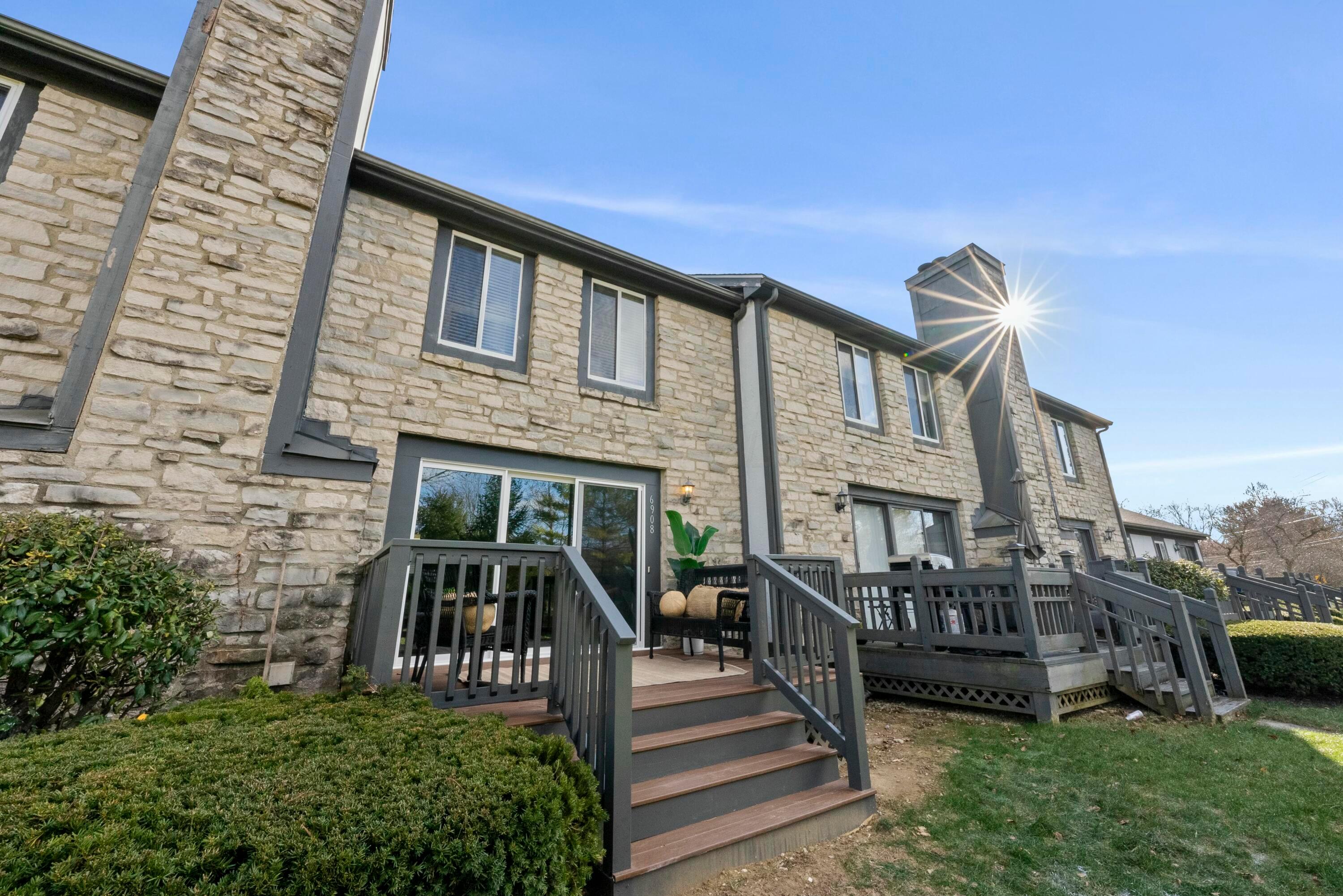6908 Avery Road Dublin, OH 43017 - Photo 28 of 34 Exterior Patio