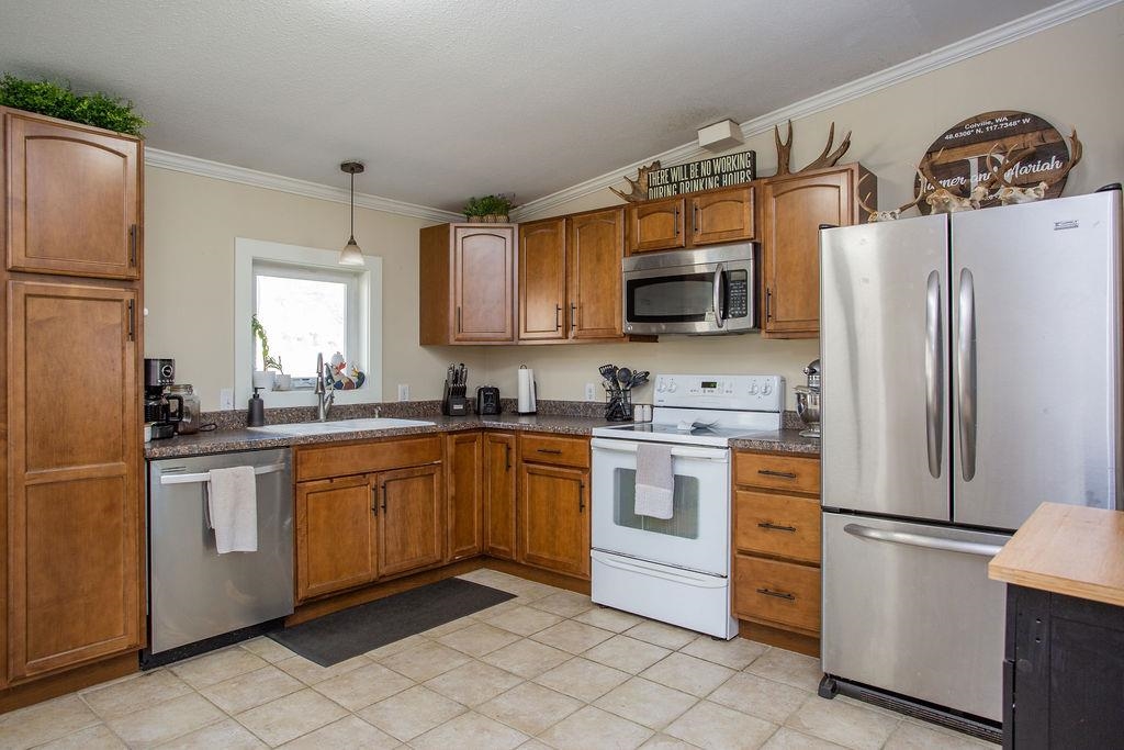 599 Garvey Road Colville, WA 99114 - Photo 10 of 36