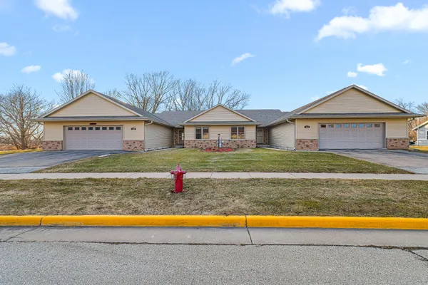 $449,900 | 1016 Pheasant Lane, Unit 1018, Horicon, WI 53032