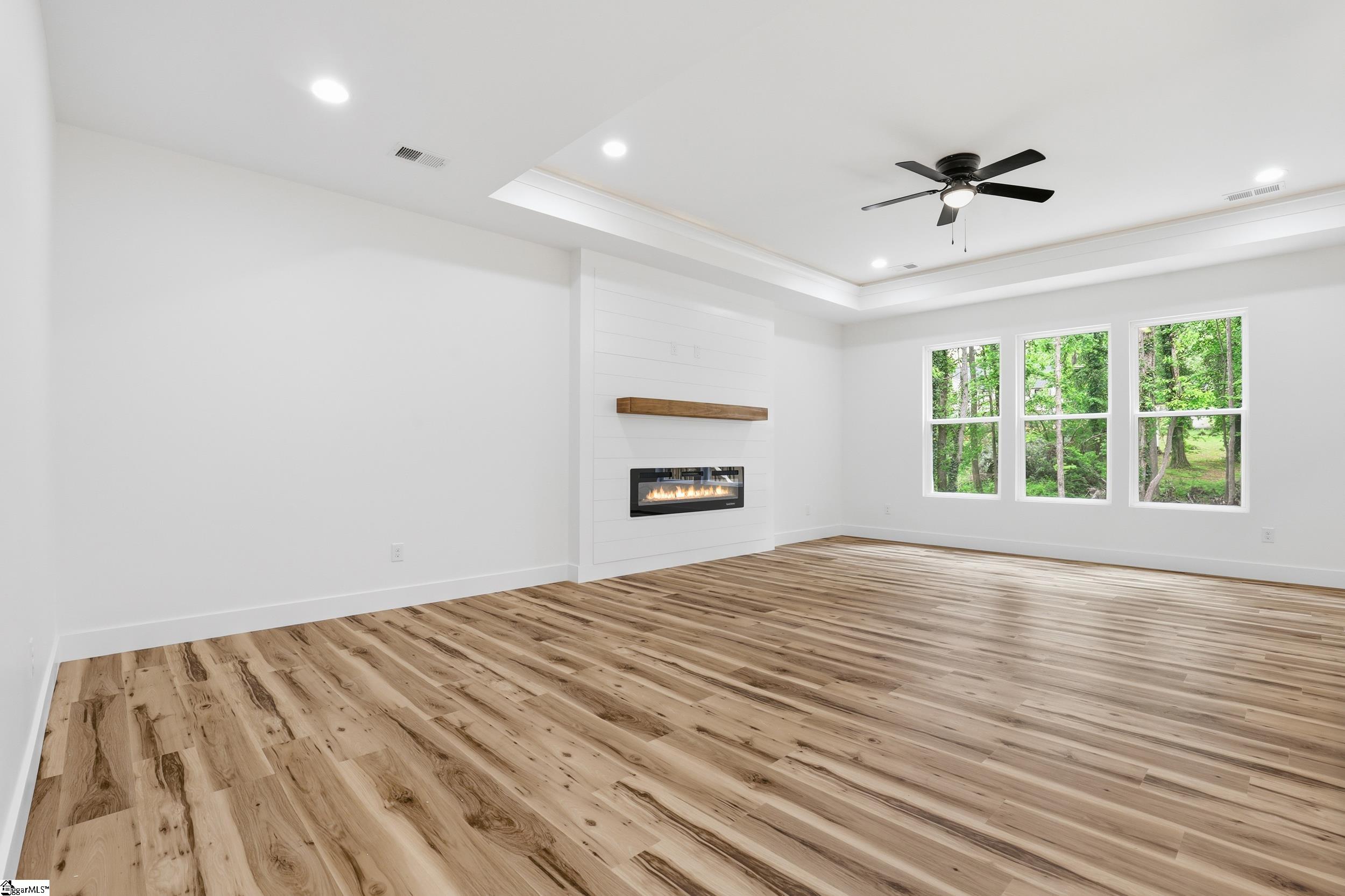 206 Kendrick Street Greer, SC 29651 - Photo 4 of 35