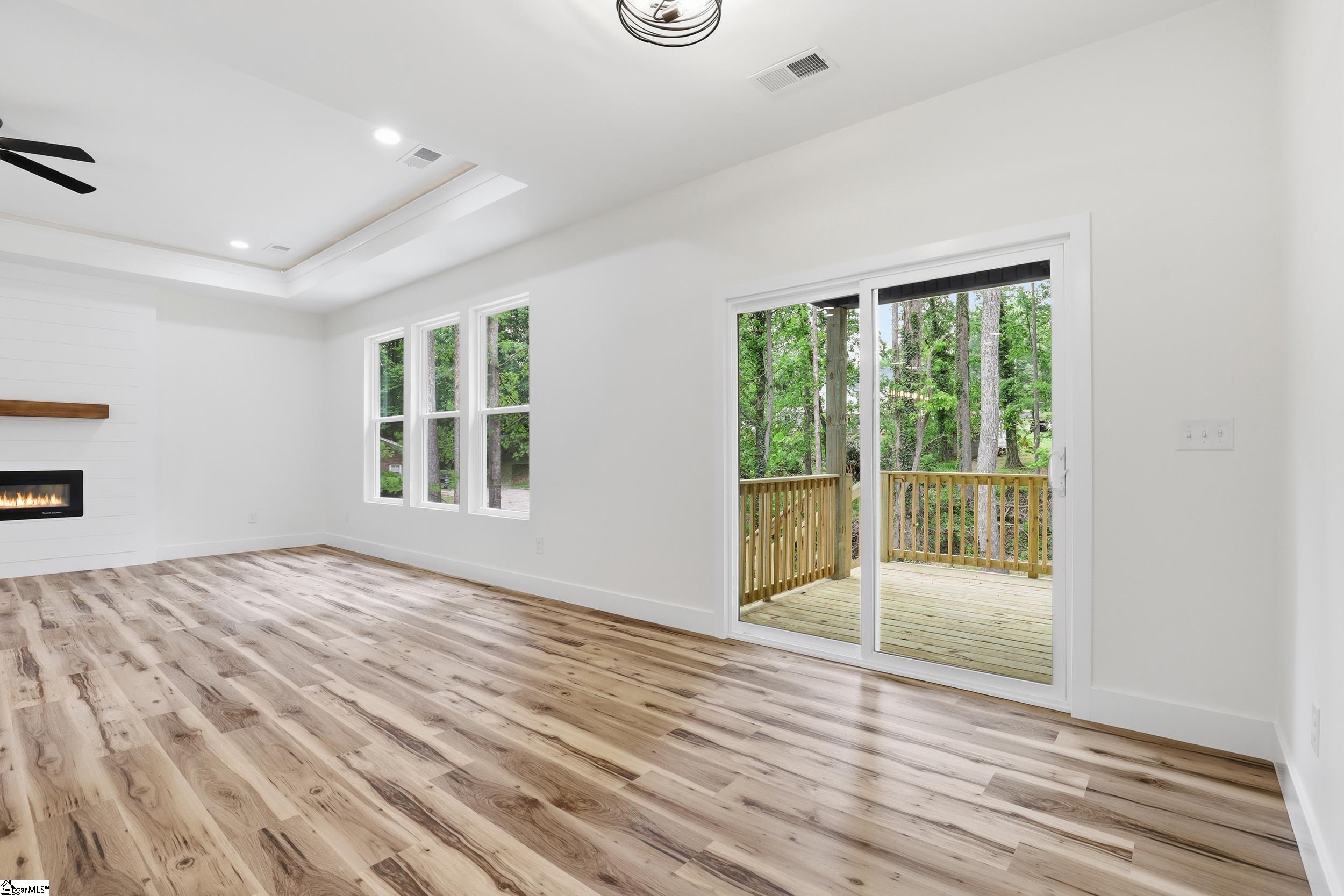 206 Kendrick Street Greer, SC 29651 - Photo 7 of 35