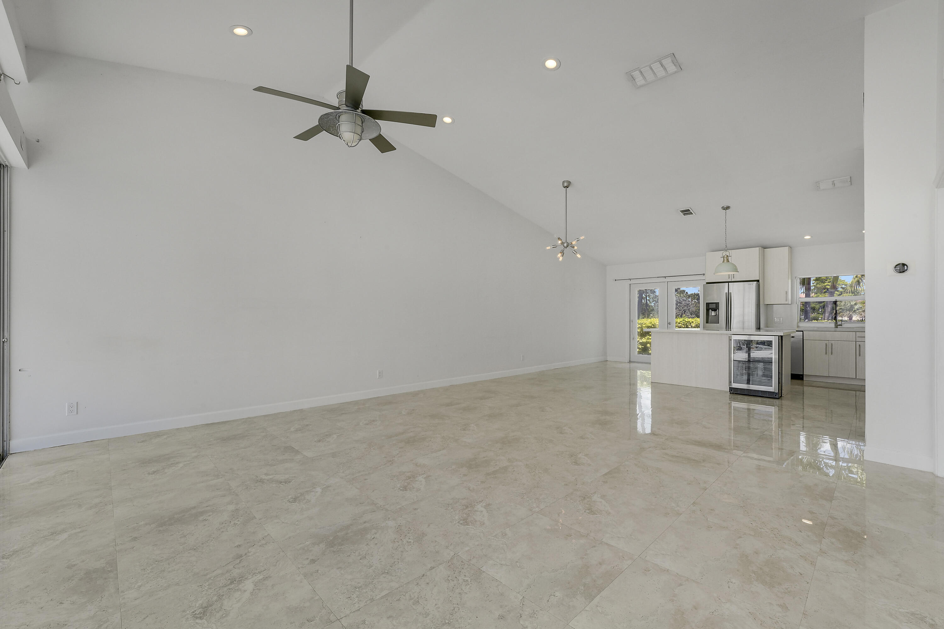 3703 Mykonos Court Boca Raton, FL 33487 - Photo 11 of 48 House-19