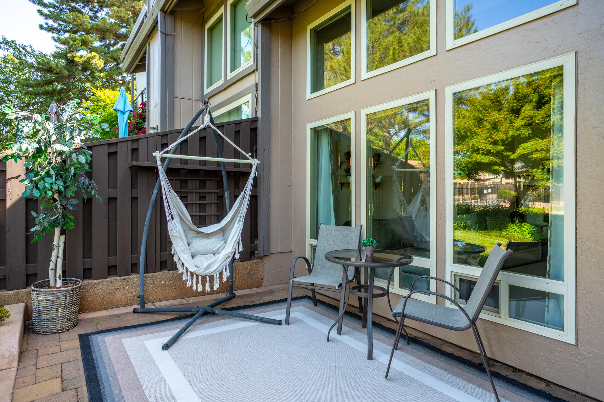 1937 Bechelli Lane Redding, CA 96002 - Photo 25 of 48 Patio