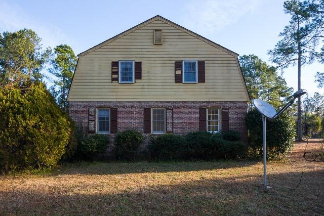 228 Old St George Road St. George, SC 29477 - Photo 2 of 33 dng_0008