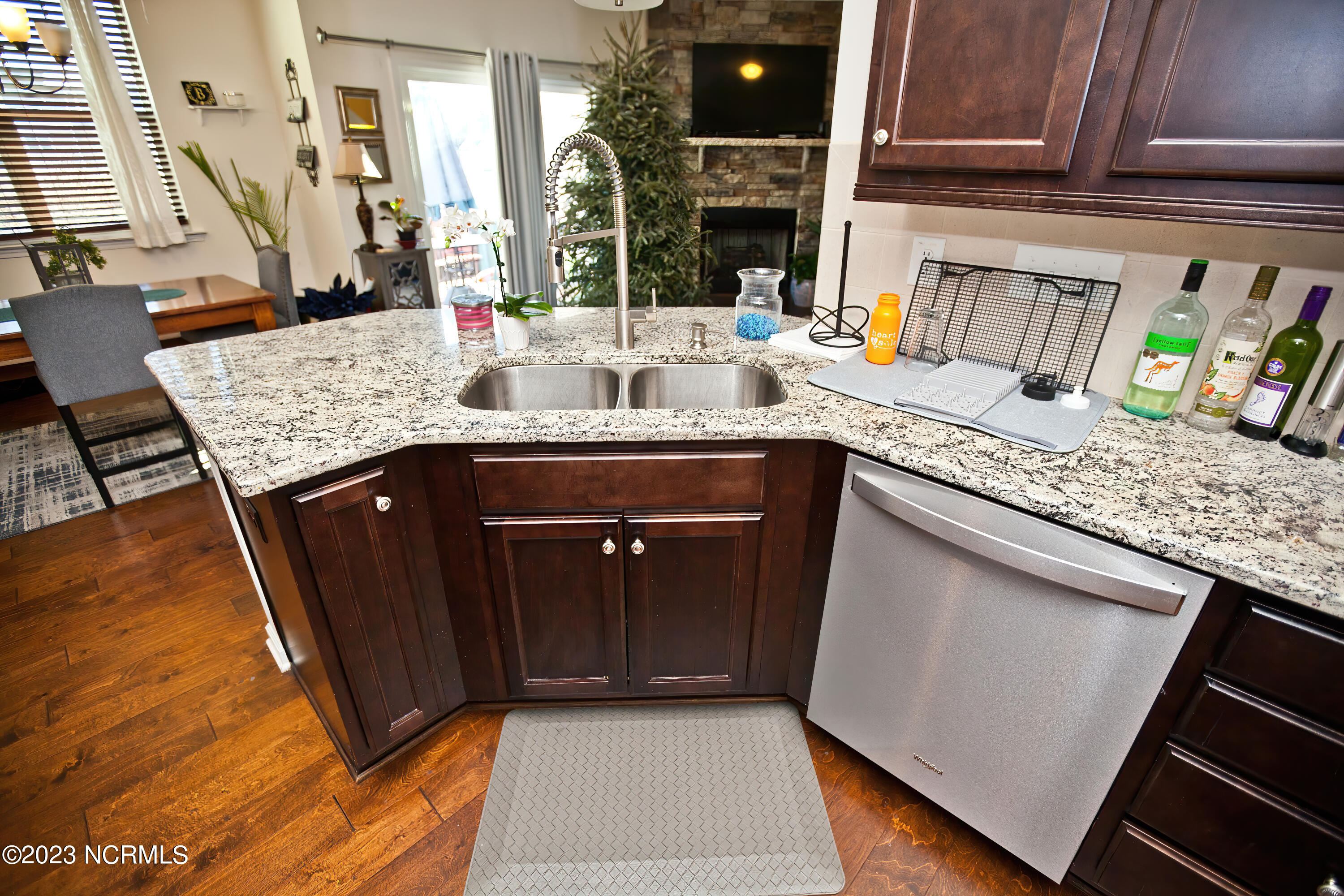 206 Zante Currant Road Durham, NC 27703 - Photo 21 of 43 206ZanteCurrantRd-Durhum-HashamMalikPhot