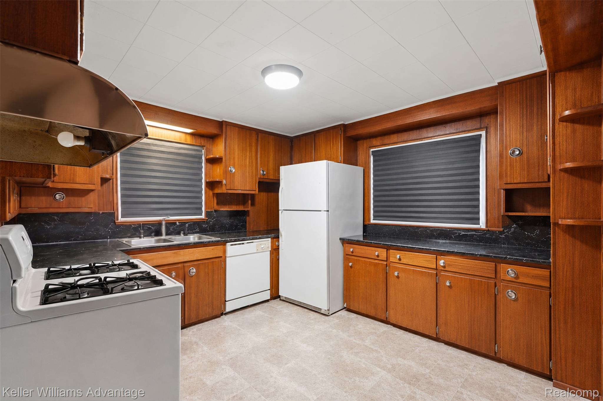 23589 Van Born Road Taylor, MI 48180 - Photo 67 of 77 23589 van born rd-84.jpg