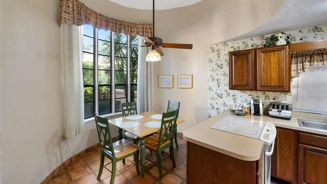 $250,000 | 708 Mission Santa Cruz, Unit 708, Howey-in-the-Hills, FL 34737