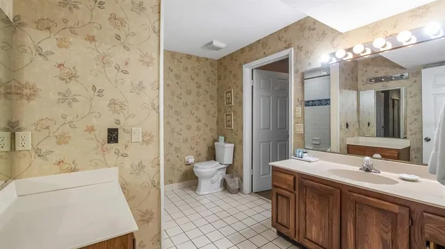 $250,000 | 708 Mission Santa Cruz, Unit 708, Howey-in-the-Hills, FL 34737