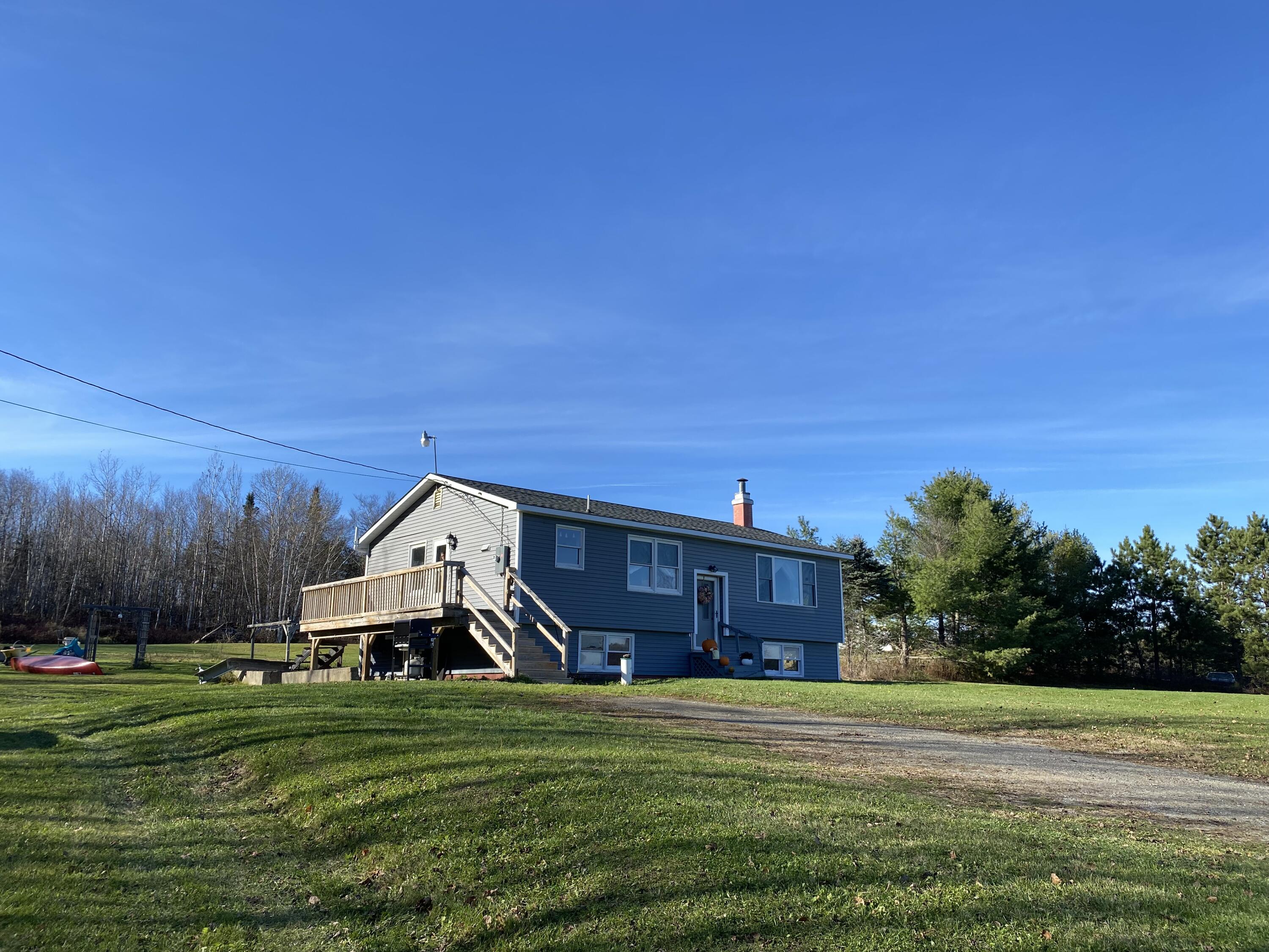223 Green Road Houlton, ME 04730 - Photo 3 of 14 IMG_9295