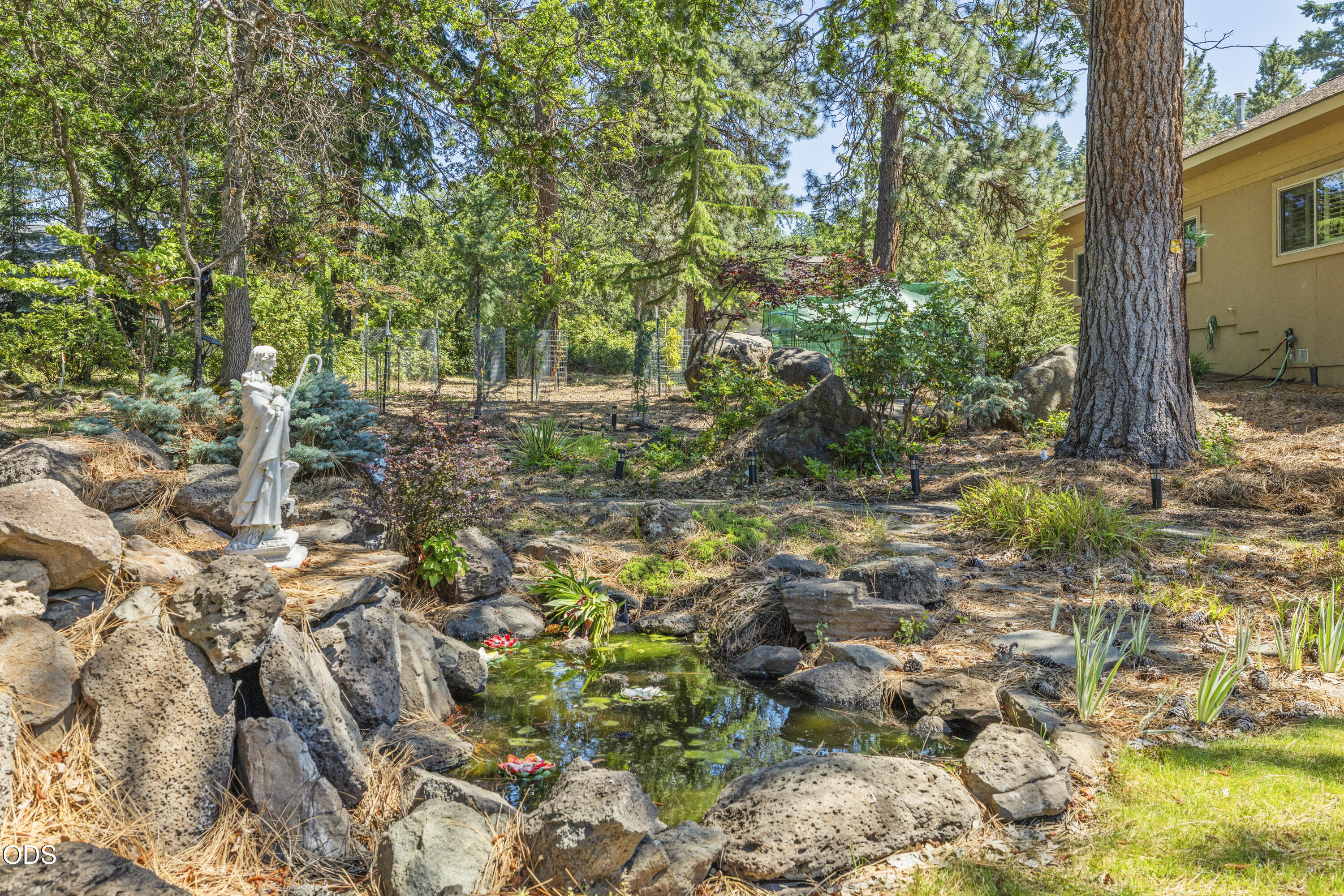 6749 Cooper's Hawk Road Klamath Falls, OR 97601 - Photo 15 of 60