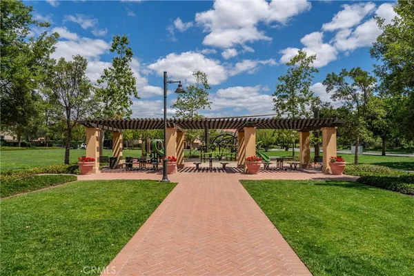 $1,613,000 | 192 Crescent Moon, Irvine, CA 92602