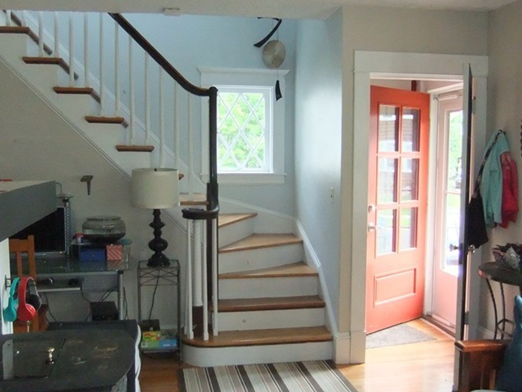 53 Newhall Street Springfield, MA 01109 - Photo 6 of 29 a view of entryway and workspace with wooden floor
