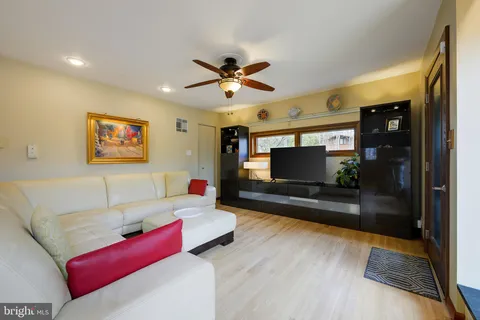 $780,000 | 109 Ridge Road, Greenbelt, MD 20770