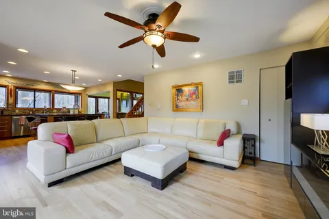 $780,000 | 109 Ridge Road, Greenbelt, MD 20770