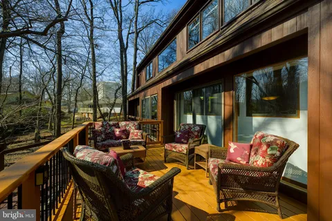 $780,000 | 109 Ridge Road, Greenbelt, MD 20770