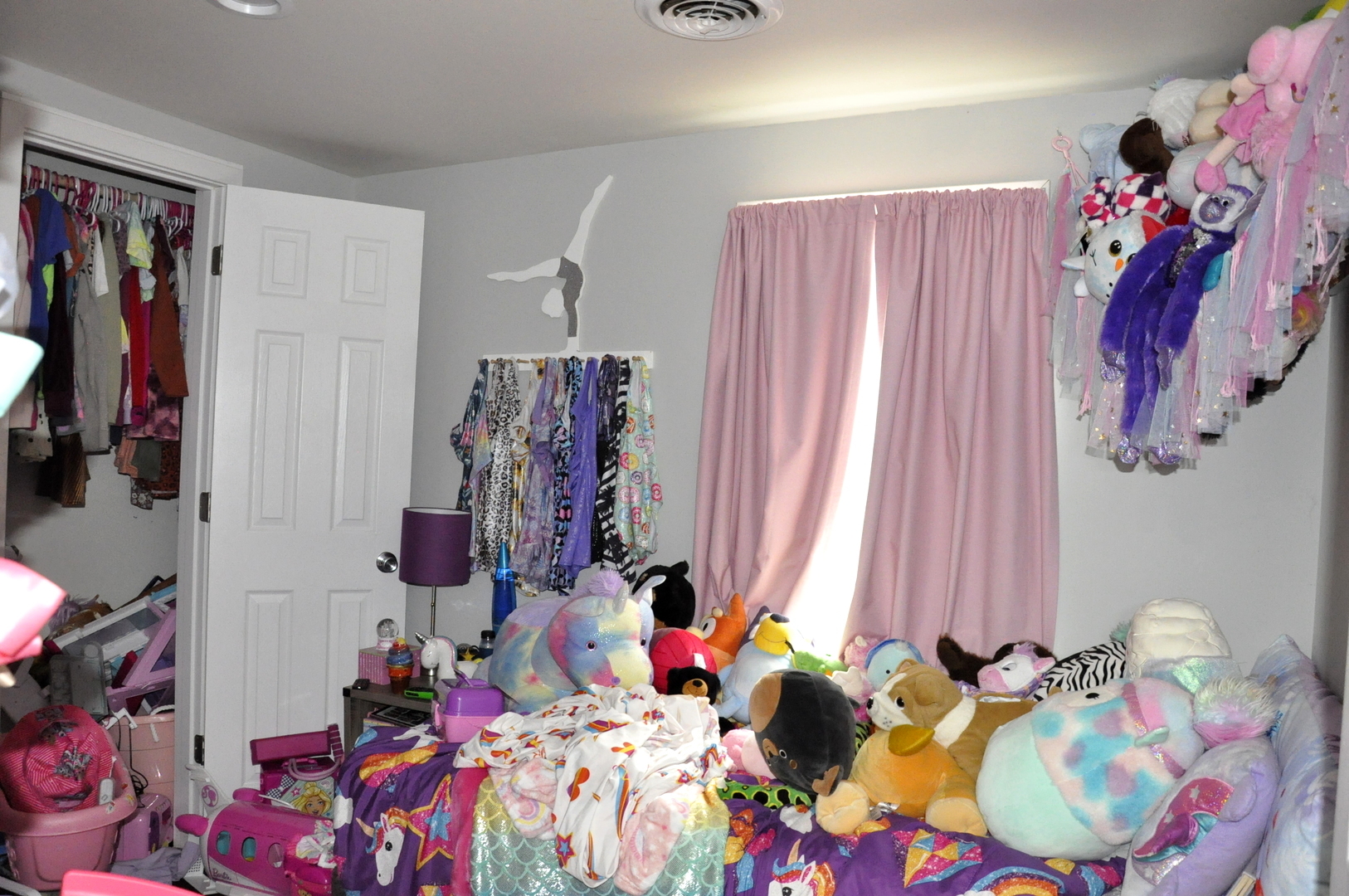 3350 East 2059th Road Ottawa, IL 61350 - Photo 10 of 23 a bed room with a bed and a bed