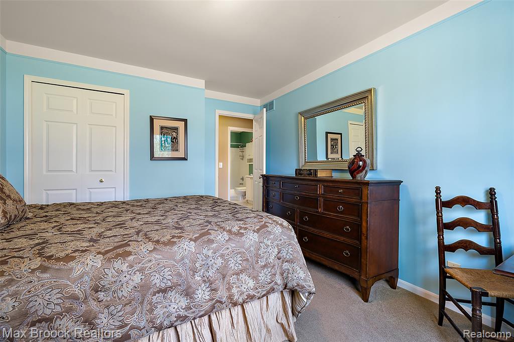 46784 Country Lane Macomb, MI 48044 - Photo 15 of 29