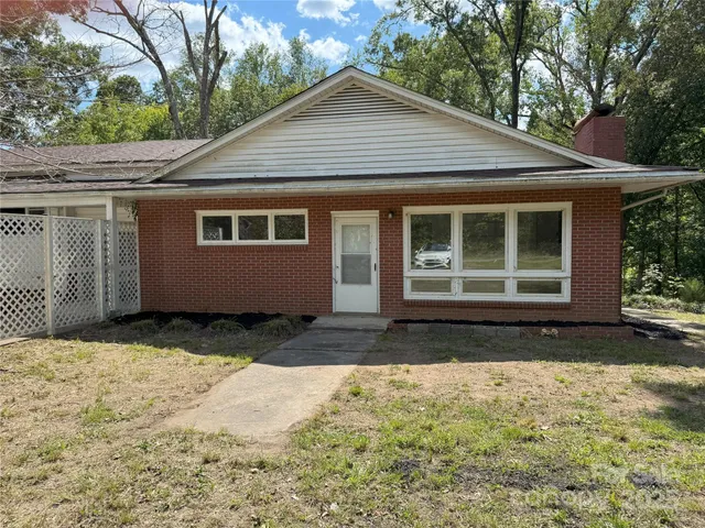 $274,000 | 953 Pinckney Road, Chester, SC 29706