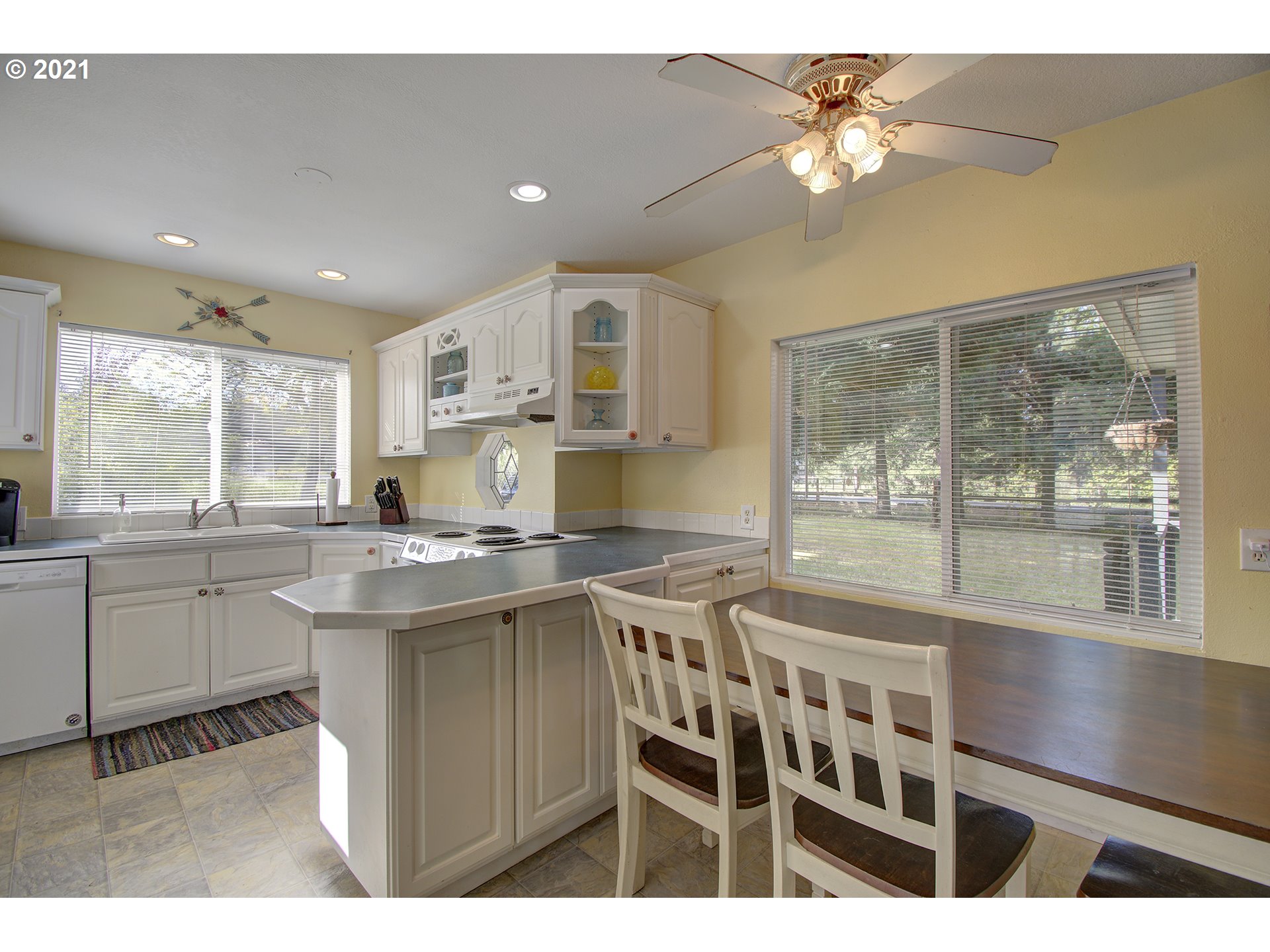 1727 Rose Valley Road Kelso, WA 98626 - Photo 4 of 32 Gallery Image 4