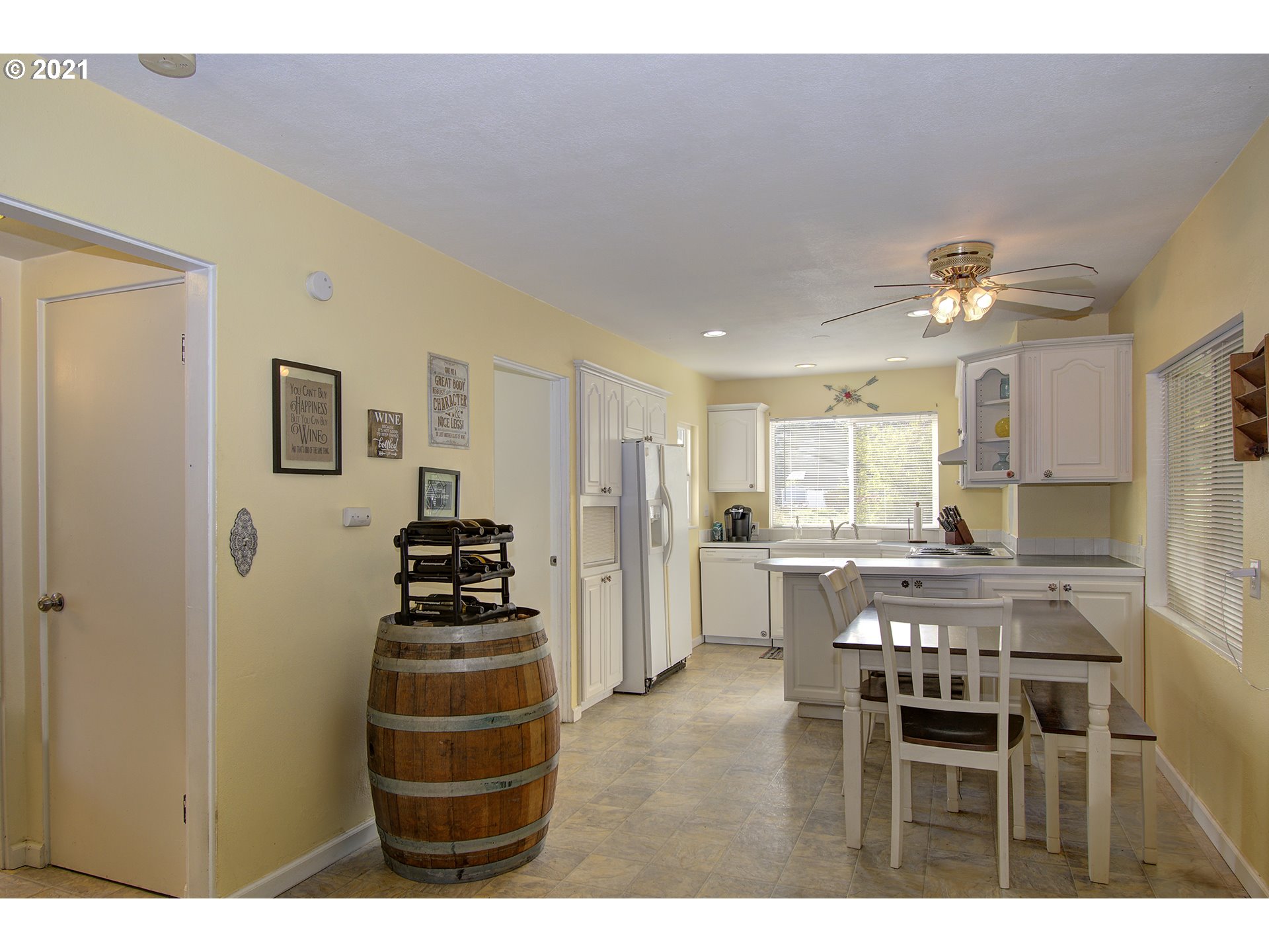 1727 Rose Valley Road Kelso, WA 98626 - Photo 5 of 32 Gallery Image 5