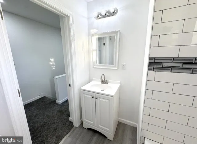 an empty room with closet