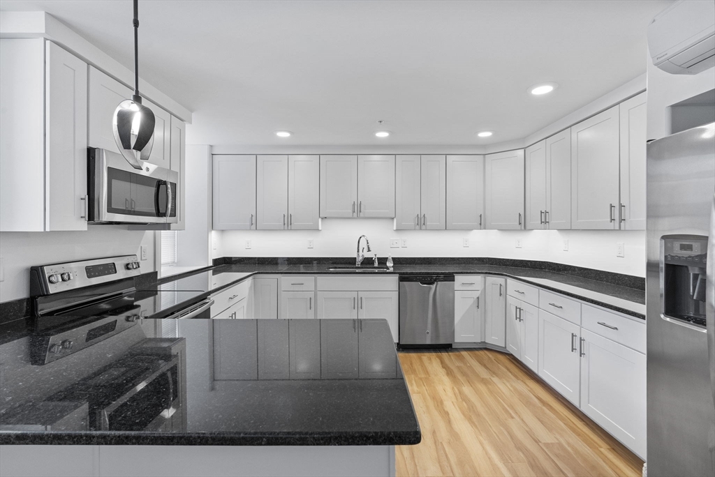 30 Village Hill Road, Unit 104 Northampton, MA 01060 - Photo 4 of 19