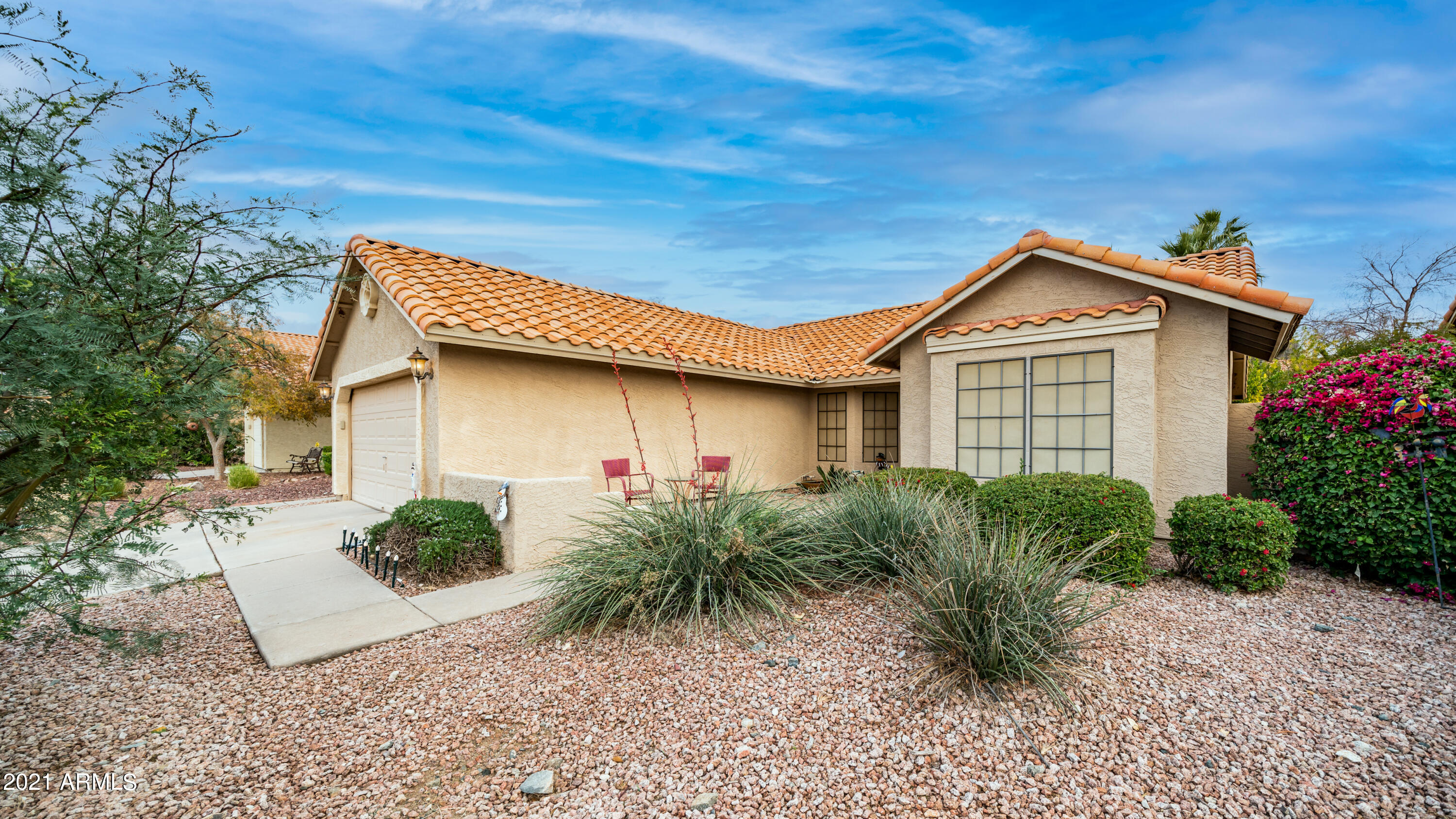 2750 East Rockledge Road Phoenix, AZ 85048 - Photo 3 of 21 2750 East Rockledge Road-3