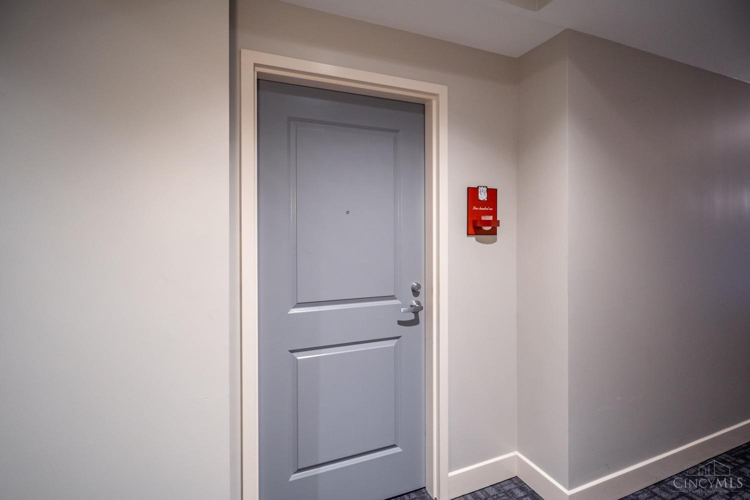 2260 Riverside Drive, Unit 401 Cincinnati, OH 45202 - Photo 2 of 29