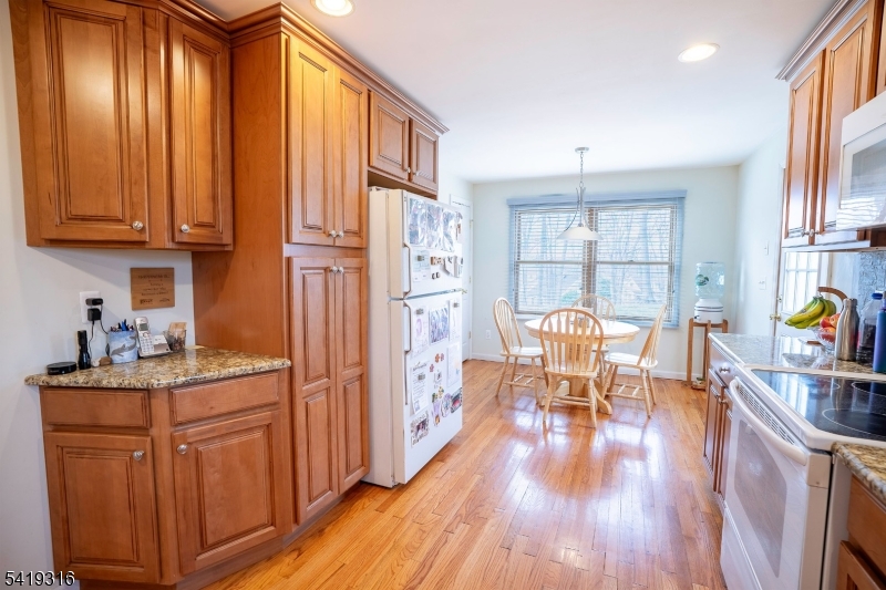 2 Lilac Road Lake Hopatcong, NJ 07849 - Photo 7 of 34