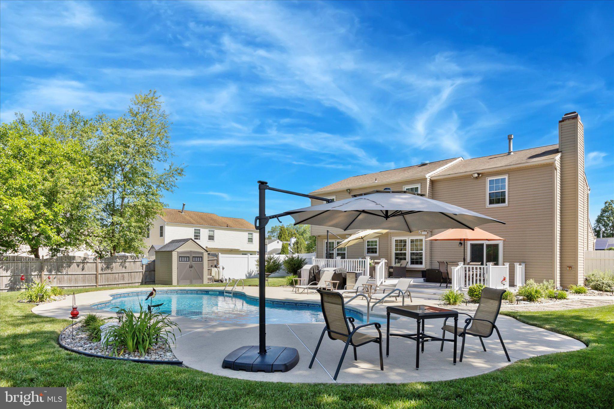 21 Glamis Road Blackwood, NJ 08012 - Photo 4 of 5 Sunny oasis with a refreshing pool.