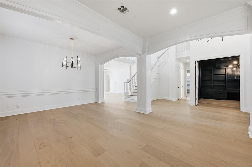 5312 Tennington Park Dallas, TX 75287 - Photo 4 of 40