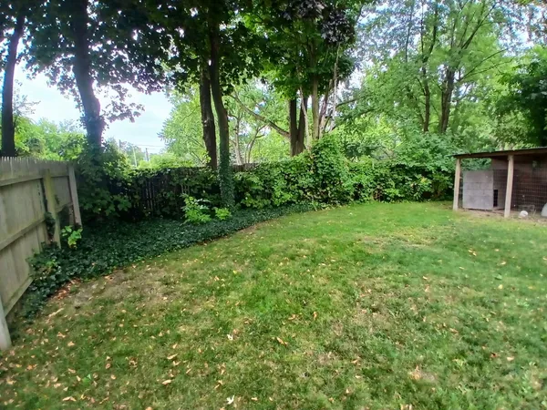 $129,900 | 1053 East Empire Avenue, Benton Harbor, MI 49022