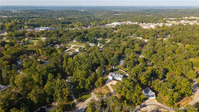 $314,900 | 94 Shadow Oaks Road, Camdenton, MO 65020