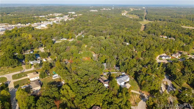 $314,900 | 94 Shadow Oaks Road, Camdenton, MO 65020