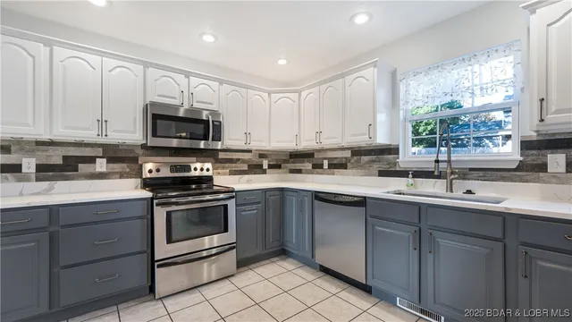 $314,900 | 94 Shadow Oaks Road, Camdenton, MO 65020