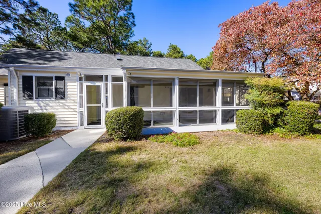 $310,000 | 12 Village Green Circle, Unit 12, Southern Pines, NC 28387
