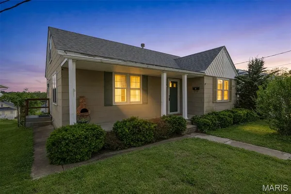 $165,000 | 930 Ridgeway Street, Ste. Genevieve, MO 63670