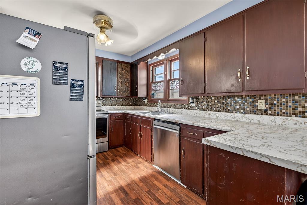 930 Ridgeway Street Ste. Genevieve, MO 63670 - Photo 19 of 42