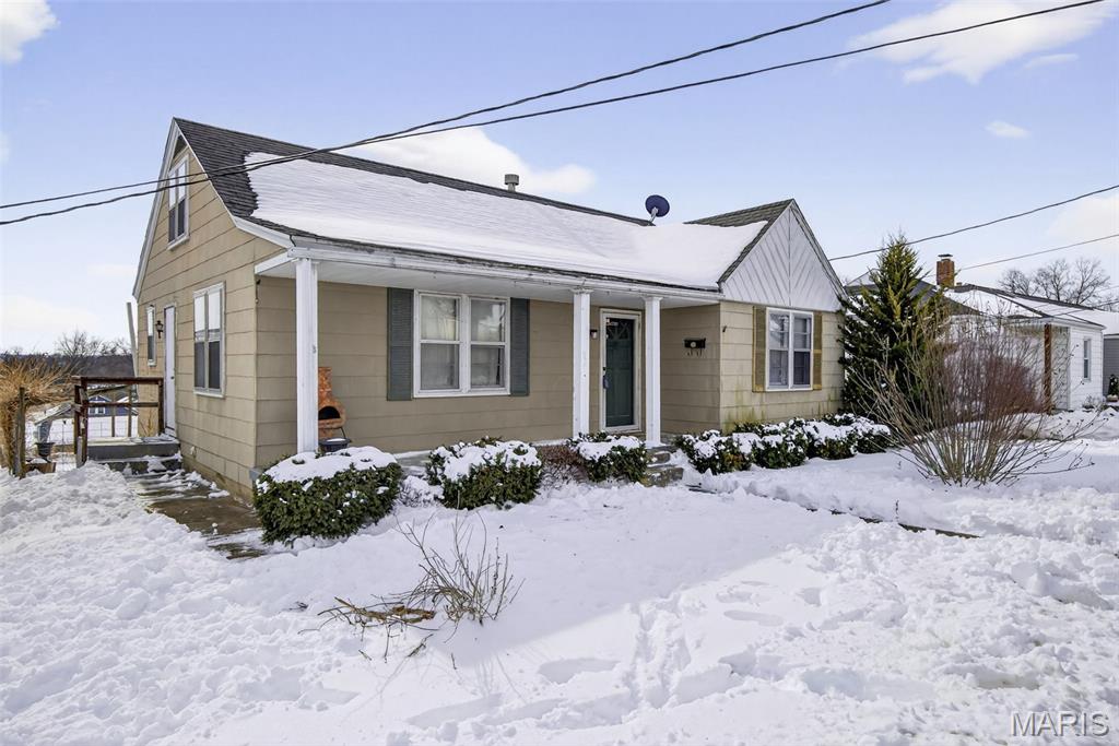 930 Ridgeway Street Ste. Genevieve, MO 63670 - Photo 2 of 42