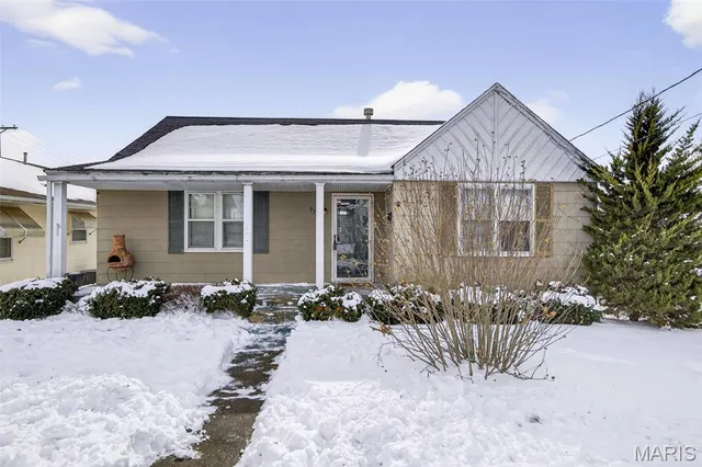 $165,000 | 930 Ridgeway Street, Ste. Genevieve, MO 63670