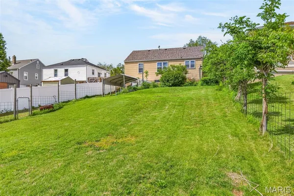 $164,000 | 930 Ridgeway Street, Ste. Genevieve, MO 63670