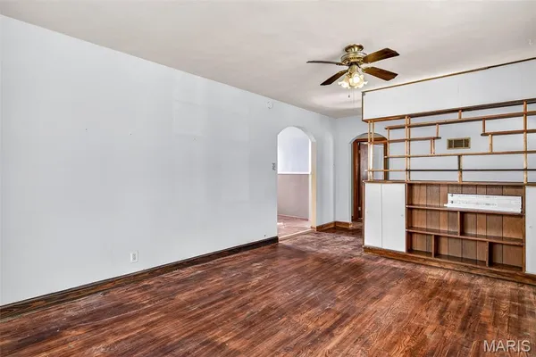 $164,000 | 930 Ridgeway Street, Ste. Genevieve, MO 63670