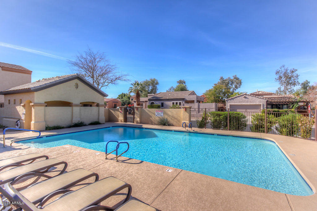 2720 East Carson Road Phoenix, AZ 85042 - Photo 8 of 44 Community (3)-SMALL