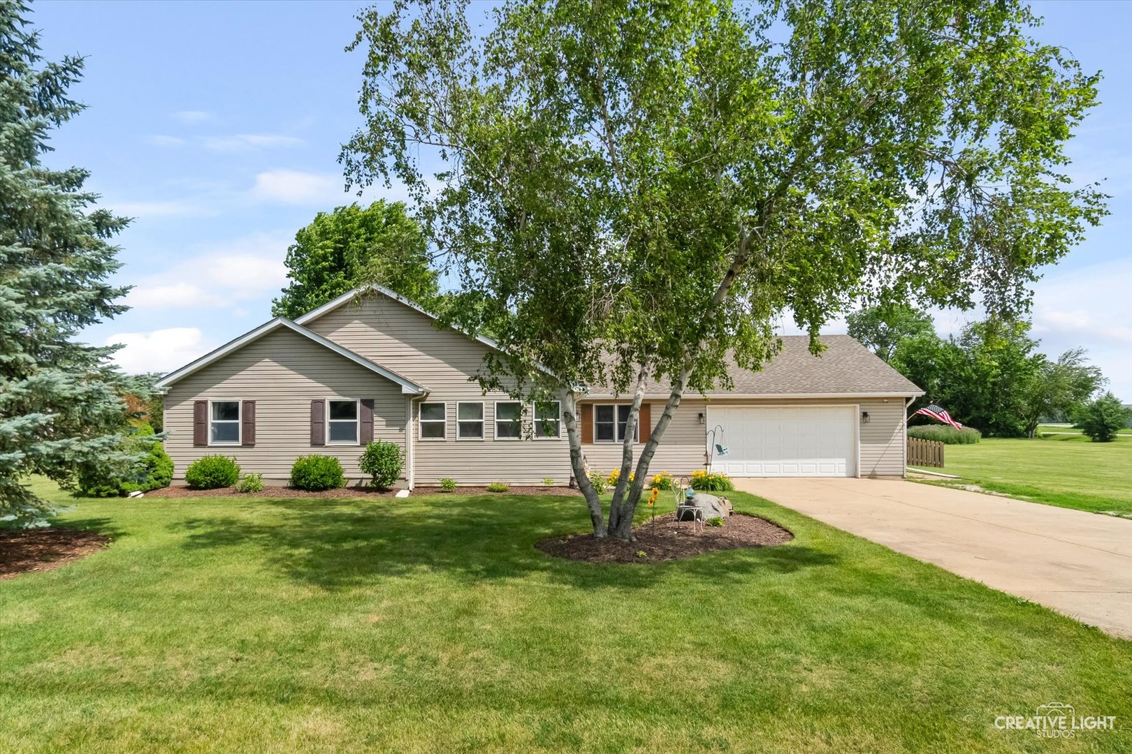 4091 East 2370th Road Sheridan, IL 60551 - Photo 1 of 32