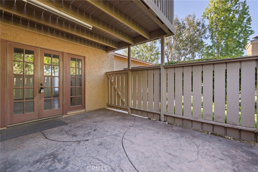 4502 Lubbock Drive, Unit D Simi Valley, CA 93063 - Photo 33 of 37 Private backyard